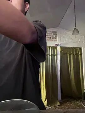 Snapshot of FlpGmz chatting on March 13, 2026, 6:14 pm FlpGmz online show from March 13, 2026, 6:14 pm