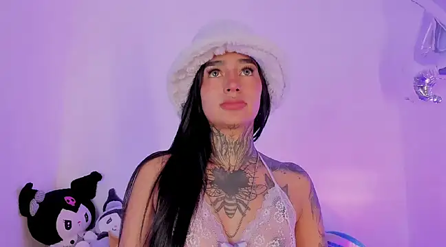 shadowcatt  online show from February 11, 2025, 8:31 pm