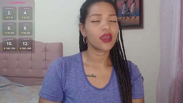 makennaa  online show from February 12, 2026, 9:37 am