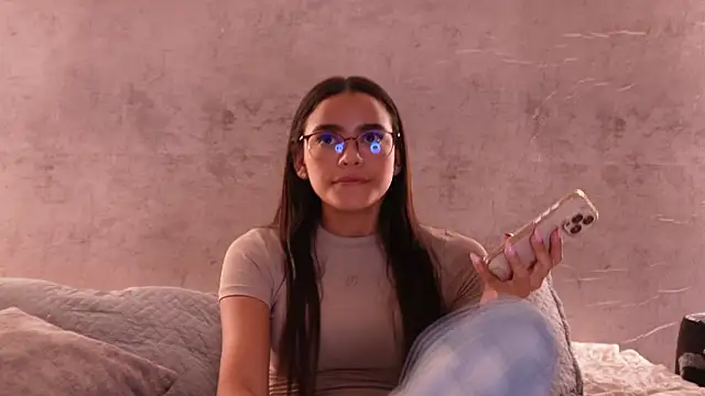 Nicky and Blake online show from March 4, 2026, 12:16 am