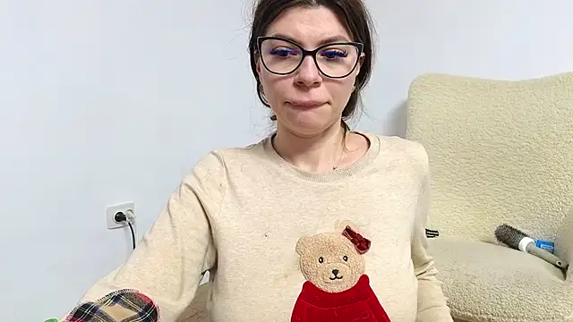 Snapshot of Jullyenn3 chatting on January 18, 2025, 7:58 pm Jullyenn3 online show from January 18, 2025, 7:58 pm