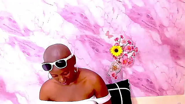 EbonyOlive69 online show from February 16, 2026, 5:09 pm