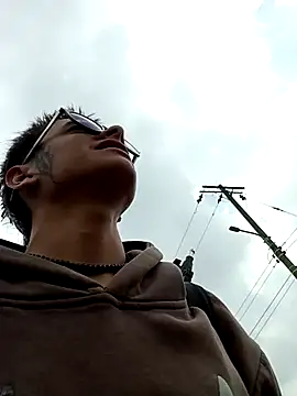 Snapshot of Cuervo_maniaco chatting on March 15, 2025, 3:37 pm Cuervo maniaco online show from March 15, 2025, 3:37 pm