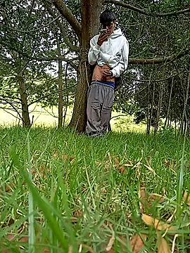 Snapshot of Cuervo_maniaco chatting on November 1, 2025, 6:21 pm Cuervo maniaco online show from November 1, 2025, 6:21 pm