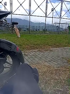 Snapshot of Cuervo_maniaco chatting on November 12, 2025, 5:13 pm Cuervo maniaco online show from November 12, 2025, 5:13 pm