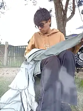 Snapshot of Cuervo_maniaco chatting on November 16, 2025, 5:07 pm Cuervo maniaco online show from November 16, 2025, 5:07 pm