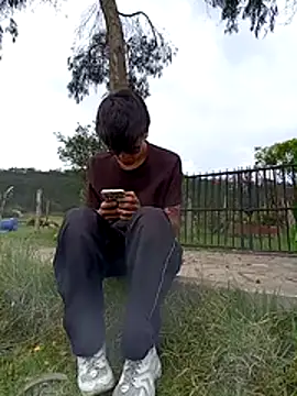 Snapshot of Cuervo_maniaco chatting on November 27, 2025, 3:47 pm Cuervo maniaco online show from November 27, 2025, 3:47 pm