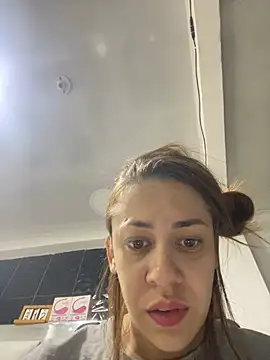 Snapshot of AnnbellaRosse chatting on March 13, 2025, 9:37 pm AnnbellaRosse online show from March 13, 2025, 9:37 pm