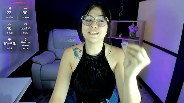 Snapshot of TifanyWhite_ chatting on December 3, 2024, 10:29 pm TifanyWhite online show from December 3, 2024, 10:29 pm