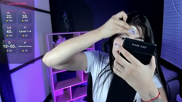 Snapshot of TifanyWhite_ chatting on December 5, 2024, 9:28 pm TifanyWhite online show from December 5, 2024, 9:28 pm