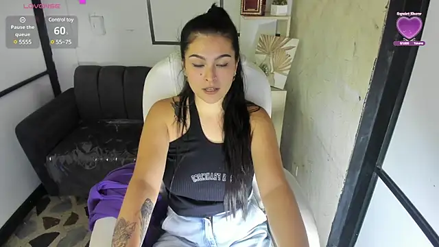 Snapshot of TifanyWhite_ chatting on January 24, 2025, 8:32 pm TifanyWhite online show from January 24, 2025, 8:32 pm