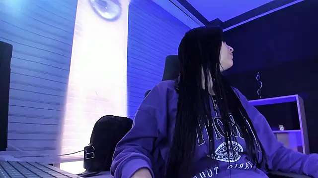 Snapshot of TifanyWhite_ chatting on February 23, 2025, 8:00 pm TifanyWhite online show from February 23, 2025, 8:00 pm