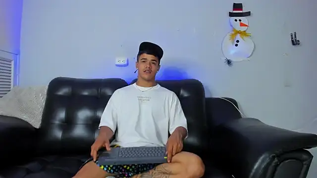 Rob saenz  online show from December 30, 2024, 1:58 pm