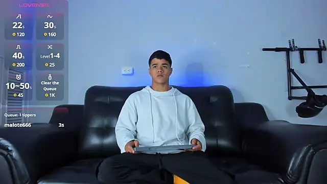 Rob saenz  online show from February 4, 2025, 1:06 pm