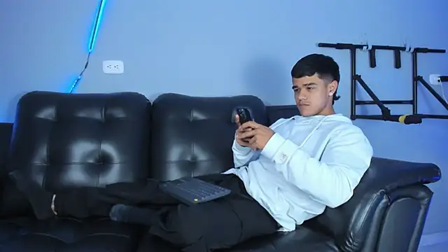 Rob saenz  online show from March 15, 2025, 3:59 pm