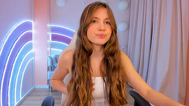 MaryannSoftt online show from February 12, 2025, 6:40 pm