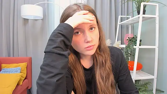 MaryannSoftt online show from March 20, 2025, 6:42 pm