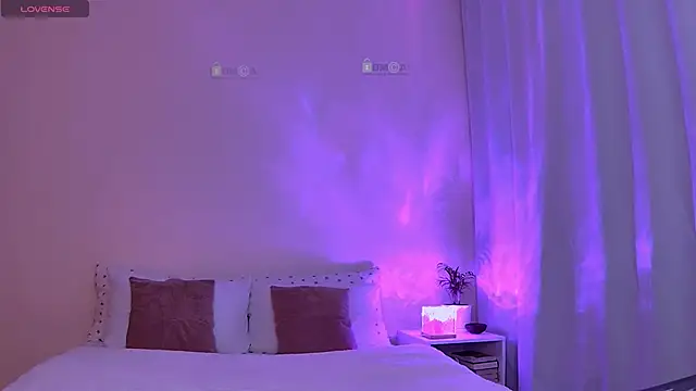 StacyWorry online show from March 22, 2025, 4:03 am