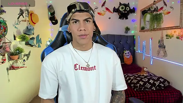 Damian latinxxx online show from November 13, 2025, 3:16 am