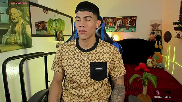 Damian latinxxx online show from April 8, 2026, 3:17 am