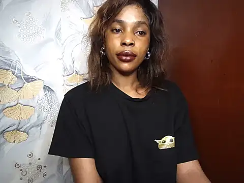 Snapshot of _Gyy_ chatting on October 6, 2025, 8:23 am Gyy online show from October 6, 2025, 8:23 am