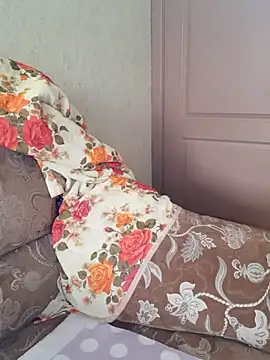 IsabellaBoni online show from March 18, 2025, 7:19 am