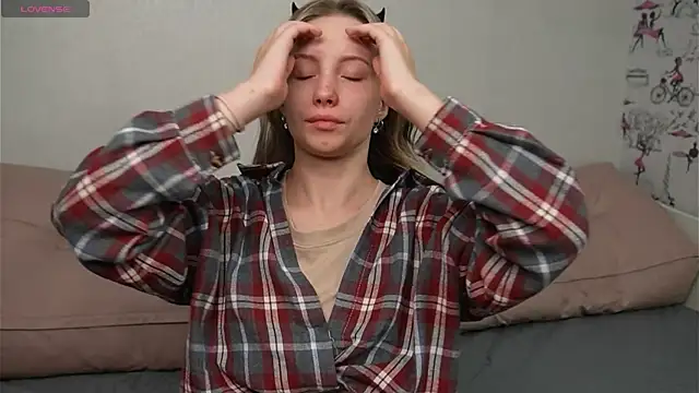 Snapshot of bubble_bbb chatting on October 24, 2025, 4:20 am bubble bbb online show from October 24, 2025, 4:20 am