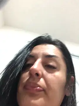Snapshot of Catmila94 chatting on June 5, 2026, 3:13 am Catmila94 online show from June 5, 2026, 3:13 am