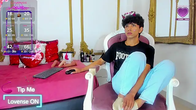 Snapshot of Santy_carrington chatting on February 4, 2025, 9:41 pm Santy carrington online show from February 4, 2025, 9:41 pm