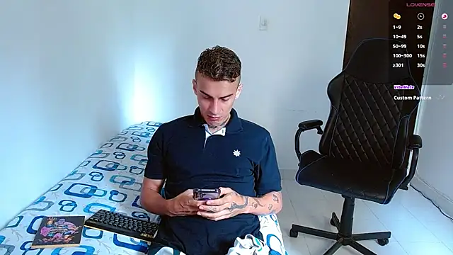 bray hotboy777 online show from October 30, 2025, 3:57 pm