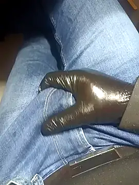 franko1987 online show from February 3, 2025, 5:40 am