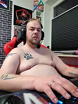 PupW0lfy online show from January 22, 2025, 4:44 pm