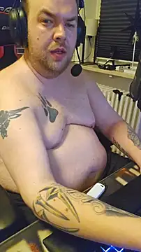 Snapshot of PupW0lfy chatting on February 4, 2026, 7:20 pm PupW0lfy online show from February 4, 2026, 7:20 pm