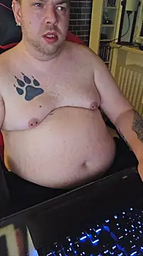 Snapshot of PupW0lfy chatting on February 13, 2026, 6:48 pm PupW0lfy online show from February 13, 2026, 6:48 pm