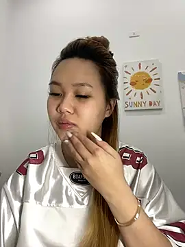 Odette68 online show from January 15, 2026, 12:26 am