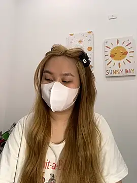 Odette68 online show from April 15, 2026, 1:34 am