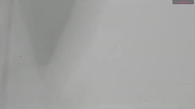 Littleolivia  online show from February 15, 2025, 12:54 pm