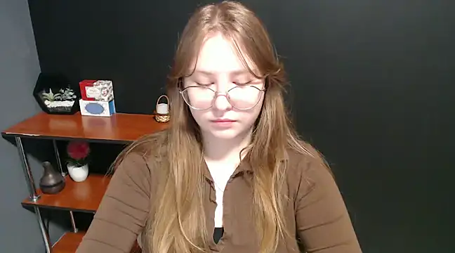 lady minx online show from January 28, 2025, 7:22 am