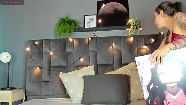 Snapshot of AmbarHills_1 chatting on January 15, 2026, 11:37 am AmbarHills 1 online show from January 15, 2026, 11:37 am