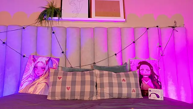 Snapshot of AmbarHills_1 chatting on January 18, 2026, 11:36 am AmbarHills 1 online show from January 18, 2026, 11:36 am