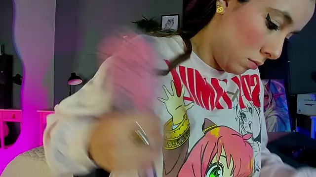 Snapshot of AmbarHills_1 chatting on February 3, 2026, 11:37 am AmbarHills 1 online show from February 3, 2026, 11:37 am