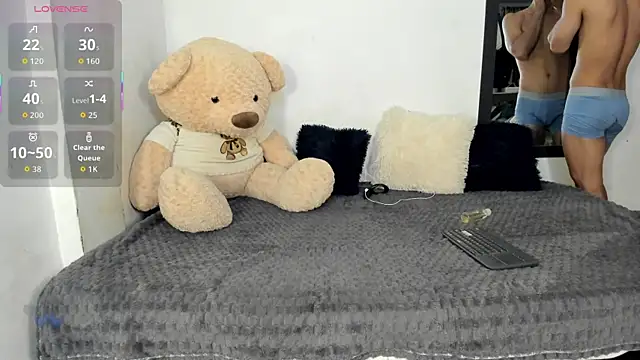 LittleParker online show from November 16, 2025, 12:55 pm