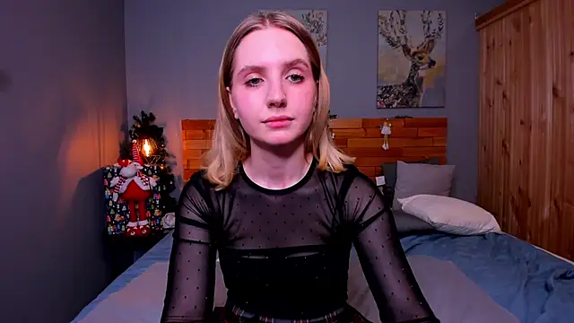 Snapshot of MadelineS69 chatting on February 10, 2025, 5:58 am MadelineS69 online show from February 10, 2025, 5:58 am