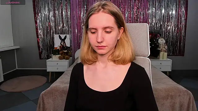 Snapshot of MadelineS69 chatting on February 11, 2025, 8:05 am MadelineS69 online show from February 11, 2025, 8:05 am