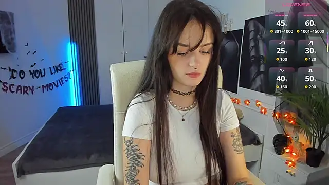 SashaSunlight online show from October 24, 2025, 1:29 pm