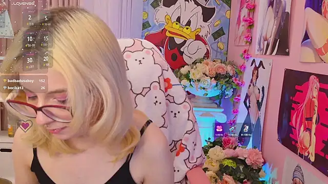 Snapshot of Coconut_Mia chatting on December 20, 2024, 12:19 am Coconut Mia online show from December 20, 2024, 12:19 am