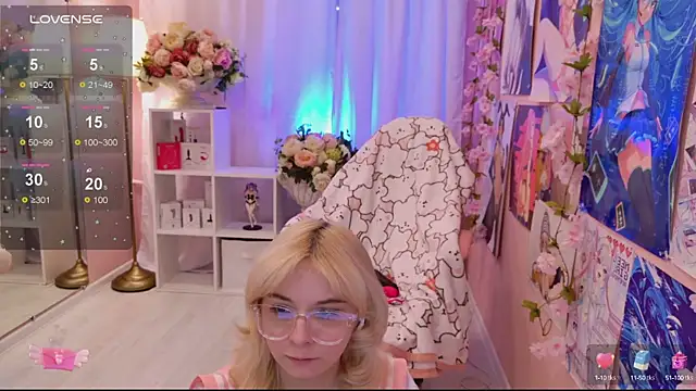 Snapshot of Coconut_Mia chatting on September 23, 2025, 2:53 pm Coconut Mia online show from September 23, 2025, 2:53 pm