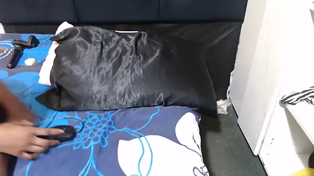 SweetHotBabby18 online show from May 11, 2026, 4:51 am