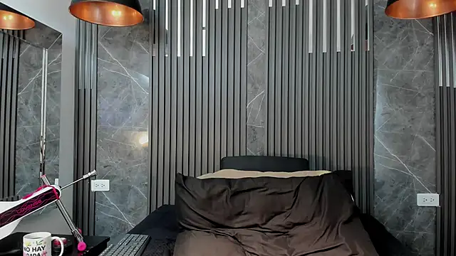 SaraiEvans online show from November 21, 2025, 3:38 am