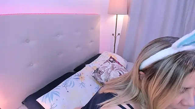 MissMaria online show from April 3, 2026, 4:21 am